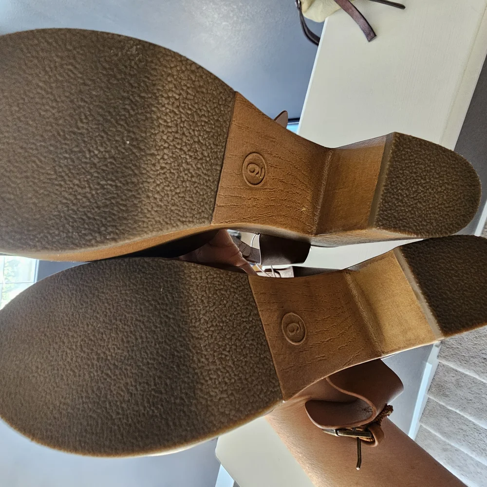 Brown Leather Women's Shoes - Picture 5 of 5